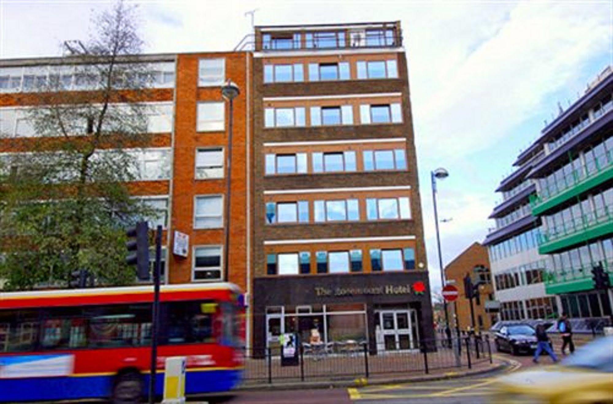 הונסלו Rosemount Hotel Heathrow מראה חיצוני תמונה